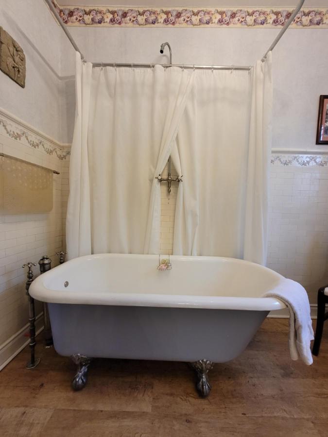 Ruby Manor Bed & Breakfast Gananoque Luaran gambar