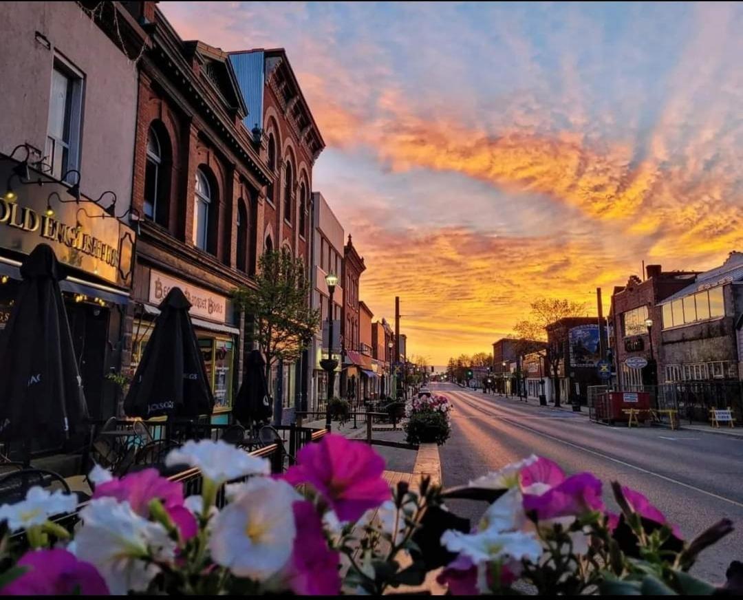 Ruby Manor Bed & Breakfast Gananoque Luaran gambar